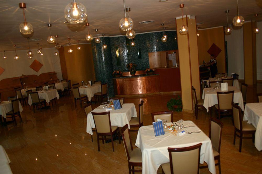 Millennium Gold Hotel Napoli Esterno foto