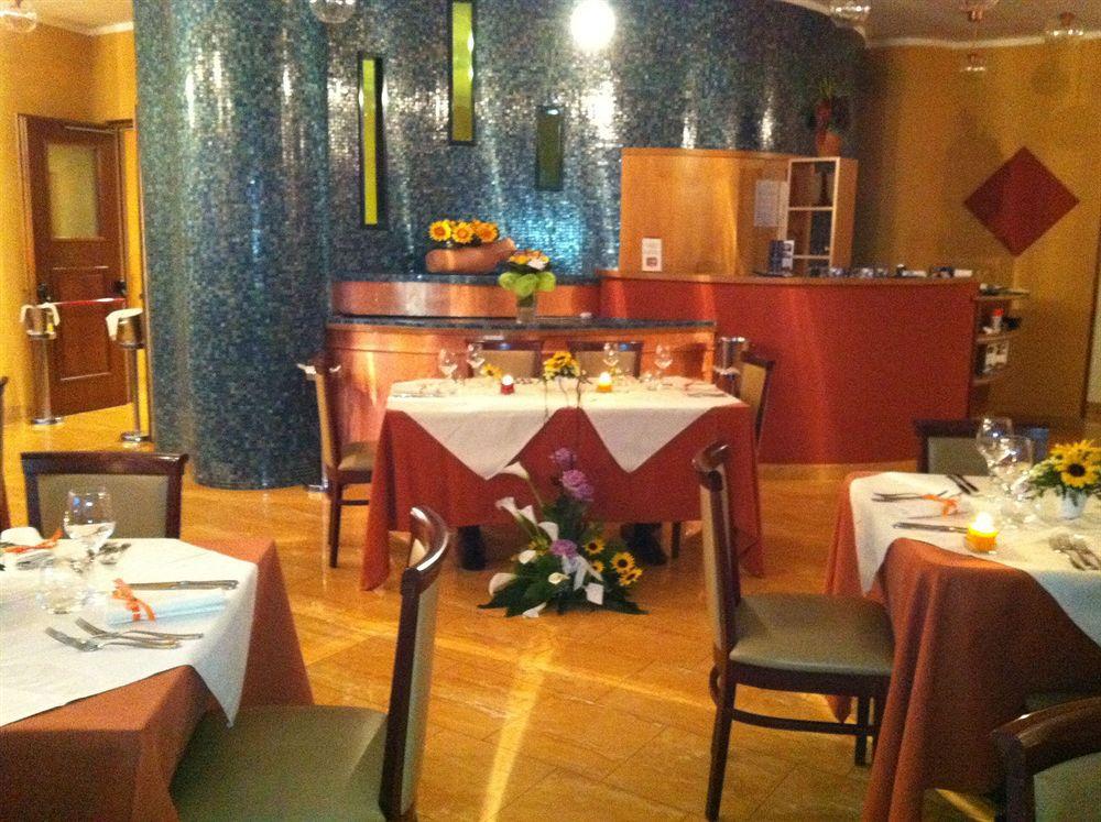 Millennium Gold Hotel Napoli Esterno foto
