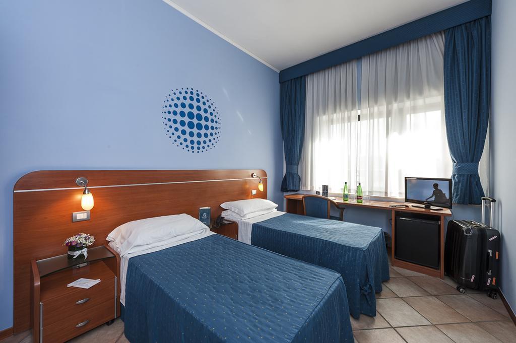 Millennium Gold Hotel Napoli Esterno foto